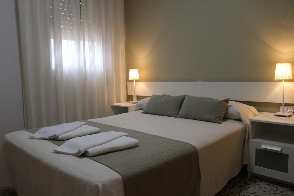 Apartamentos Bolonia Paraiso Esterno foto