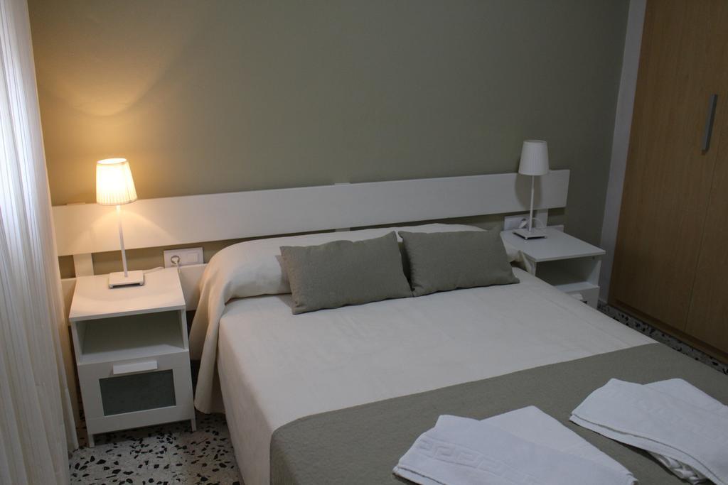 Apartamentos Bolonia Paraiso Esterno foto